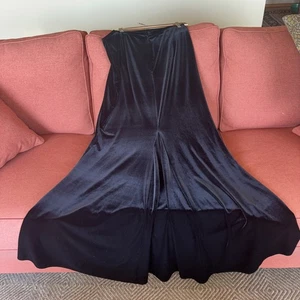 JS Collections Luxurious Velvet Skirt With Train. Size 12. Bloomingdale’s - Picture 1 of 8