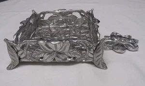 Arthur Court Magnolie Blumen Quadrat 5" Serviettenhalter und Gewicht 2006 - Bild 1 von 6