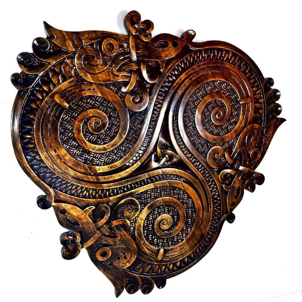 🔆Dragon Symbol Trisquel Wall Hanging: Viking Wooden Plaques with Celtic - Image 1 of 4