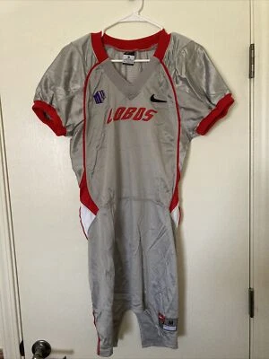 Camiseta de Fútbol Nuevo México Lobos Plateada Cereza Talla Adulto Hombre Mediana De Colección Foto 1 de 4