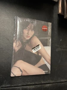 Jihyo (Twice) Zone 2023 CD Book 1st Mini Album Version Y *New* - Picture 1 of 2