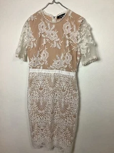 Lulus weiß & cremefarben geschnürt zweifarbig tailliert Kleid Größe Medium formell oder lässig gebraucht, in einwandfreiem Zustand - Bild 1 von 19