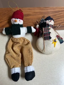 ZWEI VINTAGE STOFF PLÜSCH SCHNEEMÄNNER ZUM AUFHÄNGEN - Bild 1 von 15