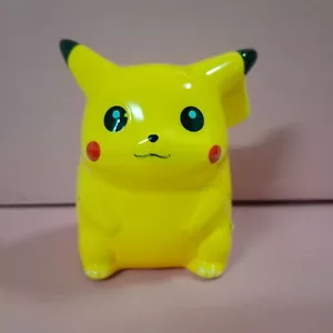 "Almacén de cerámica Pokémon Pikachu alcancía banco de monedas con tapón de 3" - Imagen 1 de 5