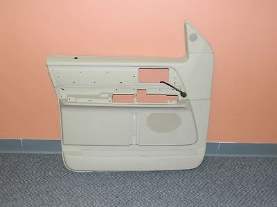 Nuevo fabricante de equipos originales Ford 2007-2011 Lincoln Navigator color camel bronceado puerta delantera izquierda del conductor Foto 1 de 4