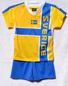 146/152 SVERIGE KINDER TRIKOT MIT HOSE - Bild 1 von 2