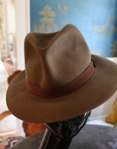 MUY BONITO Sombrero Fedora Borsalino a Prueba de Lluvia Talla 7 1/4 MED 57 Fieltro Marrón Italia - Imagen 1 de 7