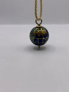 VTG Rare Size 18k Blue Lapis Stone Enamel Globe Charm Estate Auct. 7.64gr - Picture 1 of 14