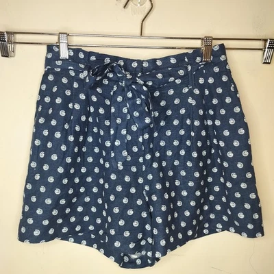 Pantalones Cortos Plisados Ann Taylor LOFT Medianos Mezcla de Lino Patrón de Concha Corbata Cintura Foto 1 de 4