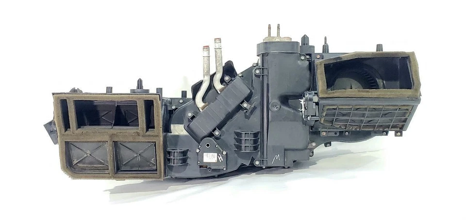 2003 2007 Hummer H2 OEM Complete Housing AC Evaporator with Blower 6.0L LQ4 - Image 1 of 4