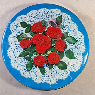 Vintage Edward Sharp & Sons Confectionery Tin, Red Roses on White & Blue, 21cm - Image 1 of 4