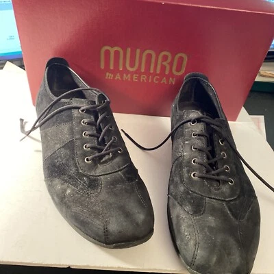 Munro American PACE. 9 1/2 M, Black Suede Nubuck Lace Up Casual Oxford Walk Shoe - Image 1 of 4