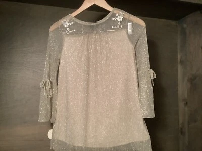 IZ Beyer GIRLS BEAUTIFUL GOLD HOLIDAY TOP BLOUSE S, M, L, XL NEW NW0T  - Image 1 of 4