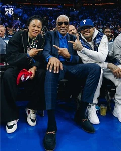 Dawn Staley Julius Erving Allen Iverson Court Philadelphia 76ers 8x10 NBA Foto - Bild 1 von 1