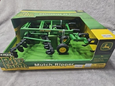 Ertl John Deere 2700 Big Farm Series Disk Mulch Ripper 1/16 Scale - Image 1 of 4