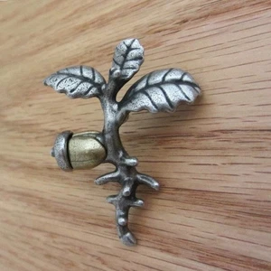 Oak Tree Lapel Pin - Oak Seedling brooch - Picture 1 of 6
