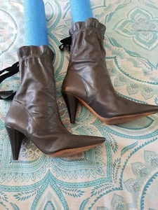 ZU Grey Leather Ankle Calf Boots Pull On Size 5.5US C40 - Picture 1 of 5