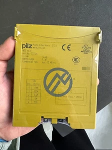 Brand new PILZ Safety Relays 773726 expedited express DHL - Bild 1 von 4