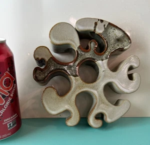 Artist signed kinetic ameboe ceramic trivit sculpture KmcE? 6 1/8" - Picture 1 of 6