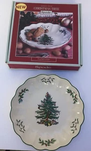 Neu Spode Christmas Tree runde geriffelte Schale Süßigkeiten Nuss Schale S3324 8,5" Neu im Karton - Bild 1 von 4