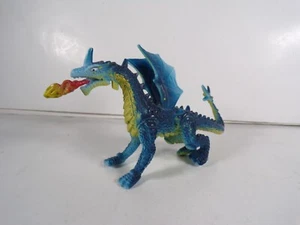 Blue Fantasy Feuerspeiender geflügelter Drache 5" Kunststoff Diorama Figur - Bild 1 von 7