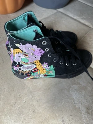 Zapatillas altas psicodélicas negras Converse Chuck Taylor All Star para niños talla 2 Foto 1 de 4