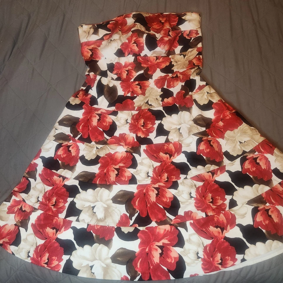 Vestido sin tirantes floral rojo blanco rosa mercado negro de la Casa Blanca talla 12 algodón Foto 1 de 4
