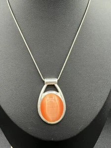 CLAIRE'S ORANGE OVALER CABACHON IN SILBERMONTIERUNG AN ZOPFKETTE HALSKETTE 17-19 ZOLL - Bild 1 von 10