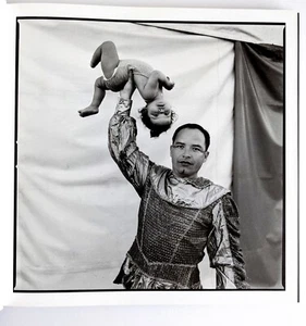 CIRCUS: A TRAVELING LIFE - PHOTOS of LIFE in a ONE-RING CIRCUS TROUPE Signed Ltd - Picture 1 of 10