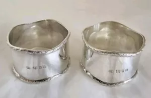 Antique sterling silver napkin rings. London 1925 . By Robert Pringle & Sons - Picture 1 of 23