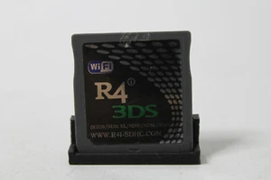 R4 Revolution Karte M3 Karte inkl. Micro SD (Nintendo DS) - Bild 1 von 2