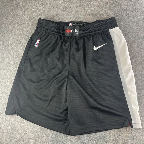 Nike NBA Portland Trail Blazers Swingman Black Shorts Mens Size Large AJ5644-010 Cover