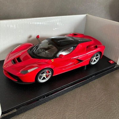 Hot Wheels 1/18 LaFerrari rosso pressofuso auto porte aperte usato - Immagine 1 di 4