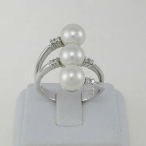 Anello NIMEI - Trilogy di Perle naturali coltivate e diamanti, Oro bianco 750‰ - Imagen 1 de 4