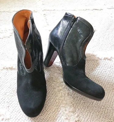 New Chie Mihara Size 39 US 8.5 Black Leather Spain High Heel Ankle Zip Boots - Image 1 of 4