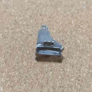 Kleiner Flügel Bettelkette Armband silberfarben - Bild 1 von 4