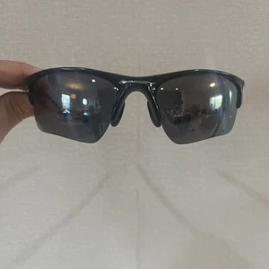 Oakley OO9154-001 62-15 Half Jacket 2.0XL Polarized Sunglasses Missing one noise - Picture 1 of 13
