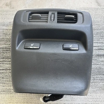 2021–2023 ACURA TLX ЗАДНЯЯ ЦЕНТРАЛЬНАЯ КОНСОЛЬ ВЕНТИЛЯЦИОННАЯ ПАНЕЛЬ СИДЕНЬЯ ГАРНИР В СБОРЕ ИЗГОТОВИТЕЛЬ ОБОРУДОВАНИЯ - Изображение 1 из 4