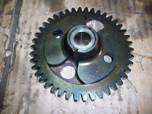 1997 KAWASAKI VULCAN 800 CRANK BALANCING GEAR  OEM ( VN800-B2 ) - Picture 1 of 4