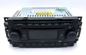 05 06 07 08 CHRYSLER 300 JEEP Cherokee DODGE Durango RAM Radio AUX CD Player OEM - Foto 1 di 2