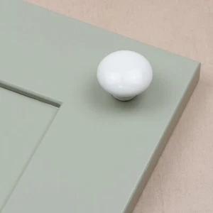 Perilla de armario de cerámica blanca redonda clásica 36 mm armario de cocina puerta cajón tirador - Imagen 1 de 10