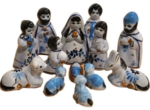 Belén Tonala Arte Popular Mexicano 13 Piezas Azul Floral Pintado a Mano Cerámica - Imagen 1 de 6