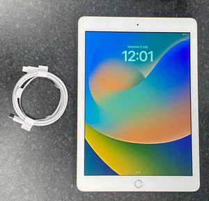 Apple iPad 5a gen. 32 GB, Wi-Fi, 9,7 pollici - oro (SF59) - Foto 1 di 9