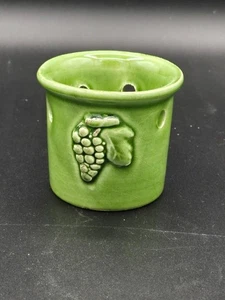 Sur La Table Ceramic Votive/Tealight Candle Holder, Green, W/Grapes - Bild 1 von 6
