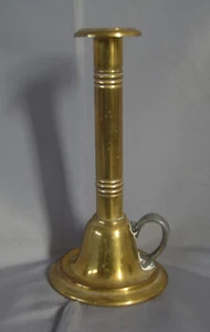 NICE TALL MID 19TH C BRASS FINGER CHAMBERSTICK AMERICAN OR ENGLISH PEWTER HANDLE - Picture 1 of 7