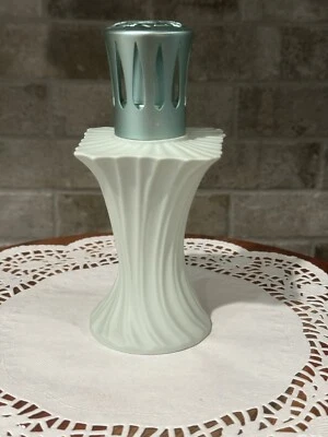 LIMOGES France Porcelaine LAMPE BERGER bruciatore di fragranza catalitico con stoppino - Immagine 1 di 4