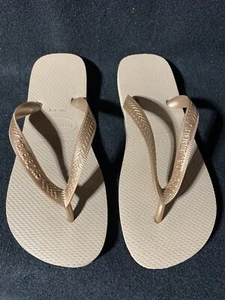 HAVAIANAS WOMENS ROSE GOLD SHIMMERING FLIP FLOPS US Size 9/10 EXCELLENT - Picture 1 of 8