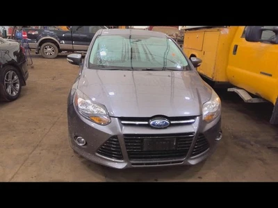 Corner/Park Light Halogen Fits 11-23 TRANSIT CONNECT 6838130 - Image 1 of 4