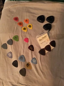 Surtido y soportes de selecciones de guitarra - Imagen 1 de 10