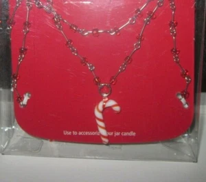 🕯Yankee Candle Candy Canes Jar Necklace, Red Beads Jar Candle Accessory NEW - Picture 1 of 7
